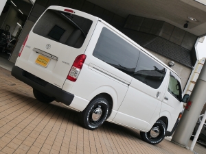 ハイエースバンディーゼル4WD　丸目換装FD-classic