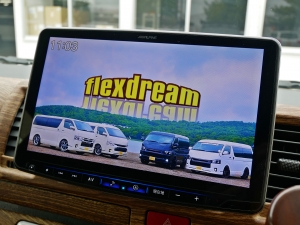 ハイエースバン丸目カスタム　ネオクラシック