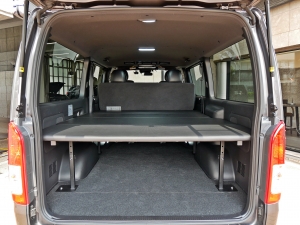 ハイエースバンディーゼル4WD　LINE-X　キャンプ