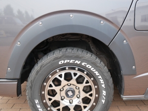 ハイエースバンディーゼル4WD　LINE-X　キャンプ
