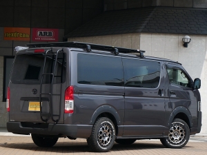 ハイエースバンディーゼル4WD　LINE-X　キャンプ
