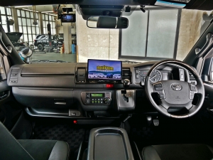 ハイエースバンディーゼル4WD　LINE-X　キャンプ