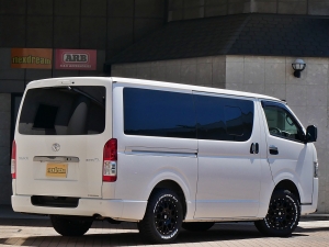 ハイエースバンディーゼル4WD　ベッド付き　車中泊
