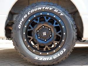 ハイエースバンディーゼル4WD　ベッド付き　車中泊