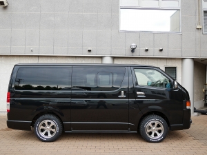 ハイエースバン4ナンバー8人乗り　フラット車中泊