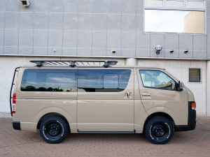 ハイエースバンディーゼル4WD　アースカラーパッケージ6X3アーバンカーキ