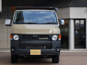 ハイエースバンディーゼル4WD　アースカラーパッケージ4V6ベージュ