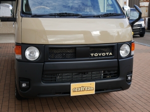 ハイエースバンディーゼル4WD　アースカラーパッケージ4V6ベージュ