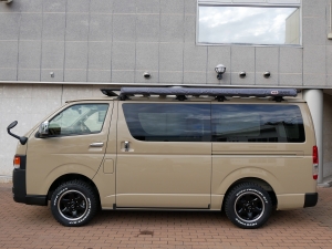 ハイエースバンディーゼル4WD　アースカラーパッケージ4V6ベージュ
