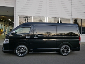 ハイエースワゴン4型ハイエースワゴン4WD車中泊コンプリート