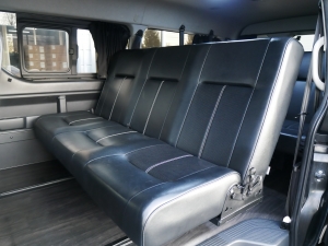 ハイエースワゴン4型ハイエースワゴン4WD車中泊コンプリート