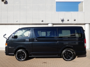 ハイエースバンディーゼル4WD　丸目換装FD-classic
