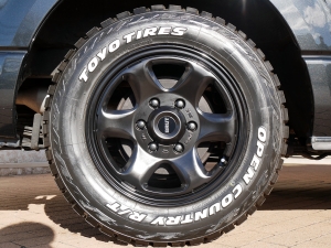 ハイエースバンディーゼル4WD　丸目換装FD-classic