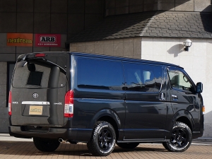 ハイエースバンディーゼル4WD　丸目換装FD-classic