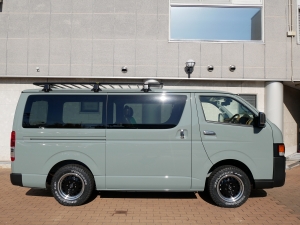ハイエースバンディーゼル4WD　MONOBOX丸目　ベッドキット