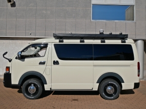 ハイエースワゴン１０人乗り　車中泊できる街乗り仕様車