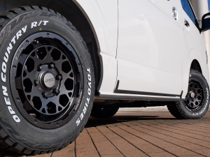 ハイエースバンディーゼル四駆　ベッドキット付き