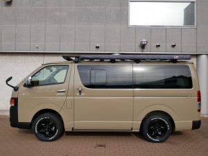 ハイエースバンディーゼル4WD　アースカラーパッケージ4V6ベージュ
