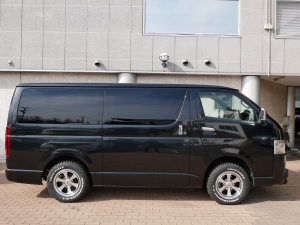 ハイエースバンディーゼル4WD　ベッド付き　車中泊