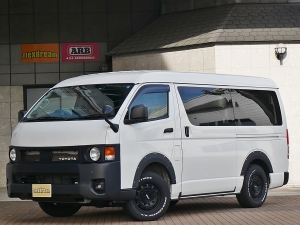 ハイエースワゴン車中泊　ワゴンGL10人乗り　内装架装