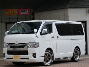 ハイエースバンディーゼル四駆　ベッドキット付き　車中泊