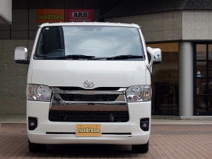 ハイエースバンディーゼル四駆　ベッドキット付き　車中泊