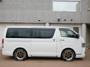 ハイエースバンディーゼル四駆　ベッドキット付き　車中泊