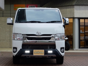 ハイエースバンディーゼル4WD　ベッド付き　車中泊
