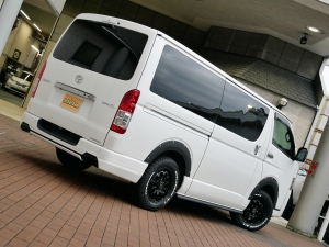 ハイエースバンディーゼル4WD　ベッド付き　車中泊