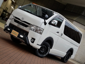 ハイエースバンディーゼル4WD　ベッド付き　車中泊