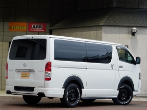 ハイエースバンディーゼル4WD　ベッド付き　車中泊