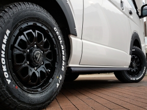 ハイエースバンディーゼル4WD　ベッド付き　車中泊