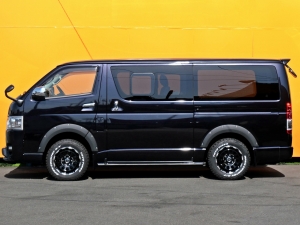ハイエースバン４ＷＤ　スーパーＧＬ　ダークプライム