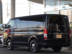 ハイエースバンディーゼル4WD　丸目カスタム　ネオクラシック