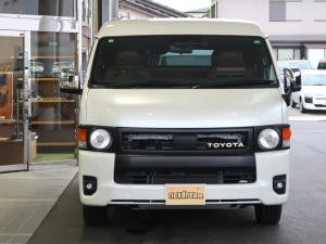 ハイエースバン４ＷＤ　内装架装ＦＤ－ＢＯＸ Ｖ０９