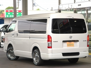 ハイエースバン４ＷＤ　内装架装ＦＤ－ＢＯＸ Ｖ０９