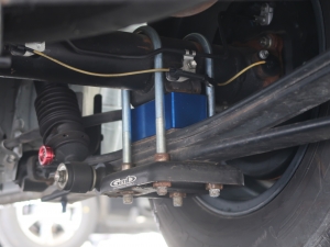 ハイエースバン2WD　ディーゼル　玄武足廻り