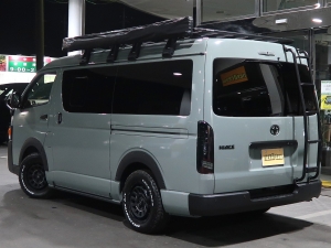 ハイエースバンハイエース　ワイドS-GL　８人乗り８ナンバーキャンピング