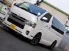 ハイエースバン4型新車　シーケンシャル６AT