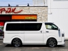 ハイエースバン4型新車　シーケンシャル６AT　ダークプライム