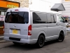 ハイエースバン厳選中古車コンプリートカー　４ＷＤ　ＴＲＨ２１６Ｋ