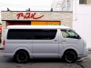 ハイエースバン厳選中古車コンプリートカー　４ＷＤ　ＴＲＨ２１６Ｋ