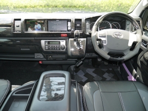 ハイエースワゴン4型新車　10人乗６AT　前向き９名乗車　内装カスタム　ＲＥＶＯシート