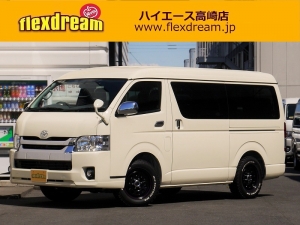 ハイエースワゴンメーカー特別注文色　ライトイエロー