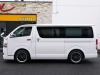 ハイエースバン4型新車　シーケンシャル６AT　ダークプライム