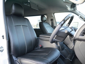 ハイエースワゴン4型新車　10人乗６AT　４ＷＤ