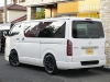ハイエースバン4型新車　シーケンシャル６AT　ダークプライム