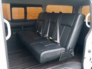 ハイエースワゴン4型新車　10人乗６AT　
