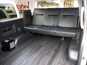 ハイエースワゴン4型新車　10人乗６AT　