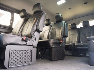 ハイエースワゴン4型新車４ＷＤ　６AT　